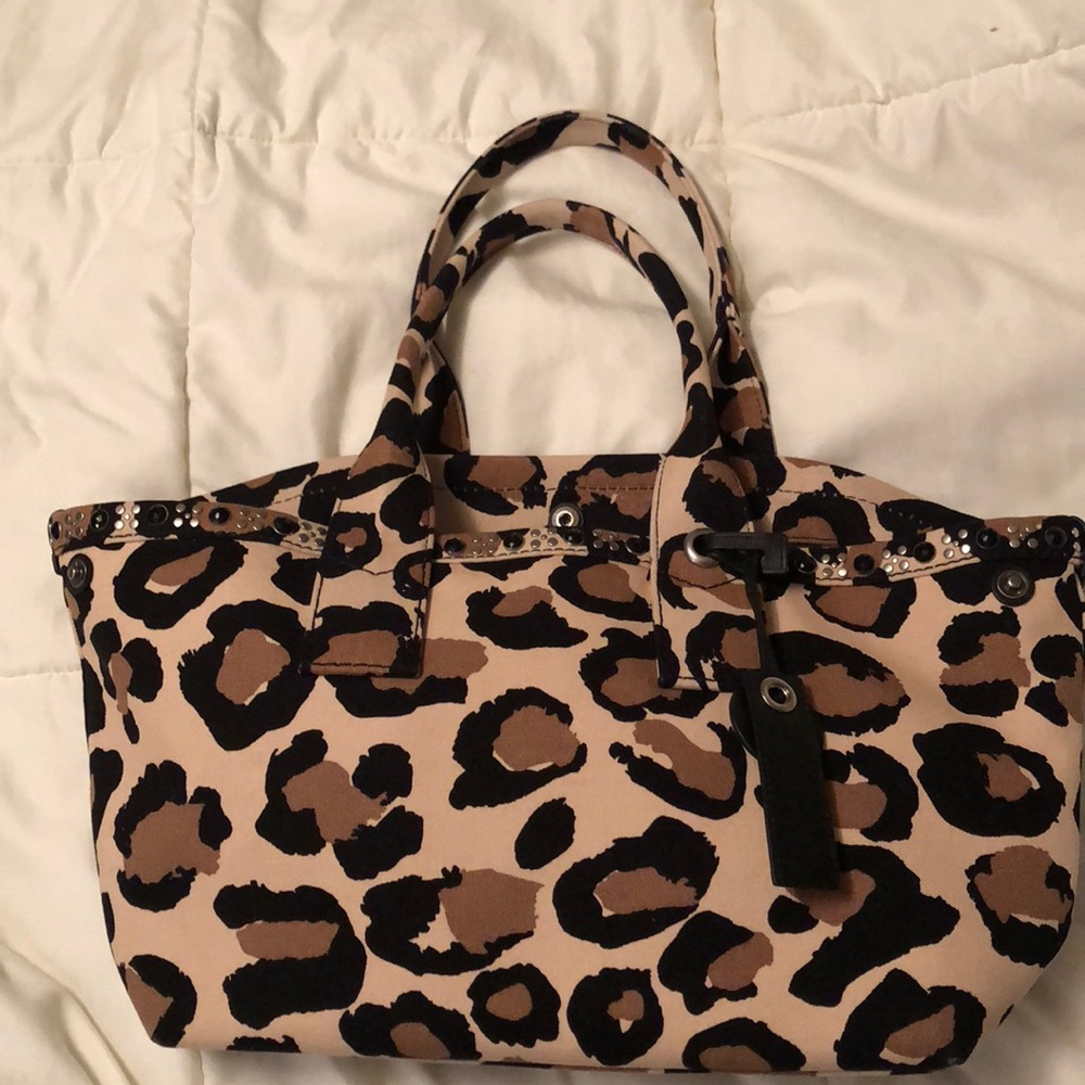 Leopard Marc by Marc Jacobs tote!